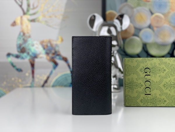 グッチ財布コピー背面デザイン